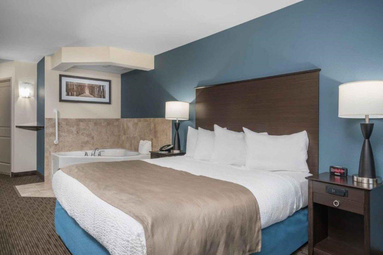 Americinn By Wyndham Windom Esterno foto
